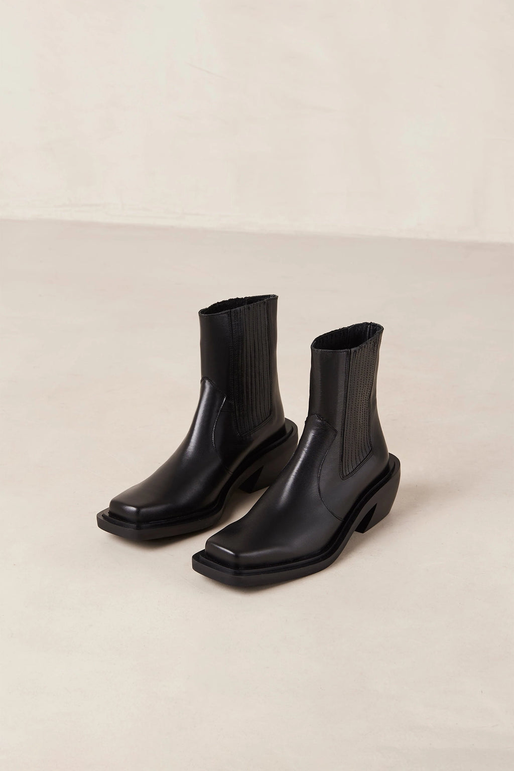 Alohas Ranch Ankle Boot Black Hansen Gretel