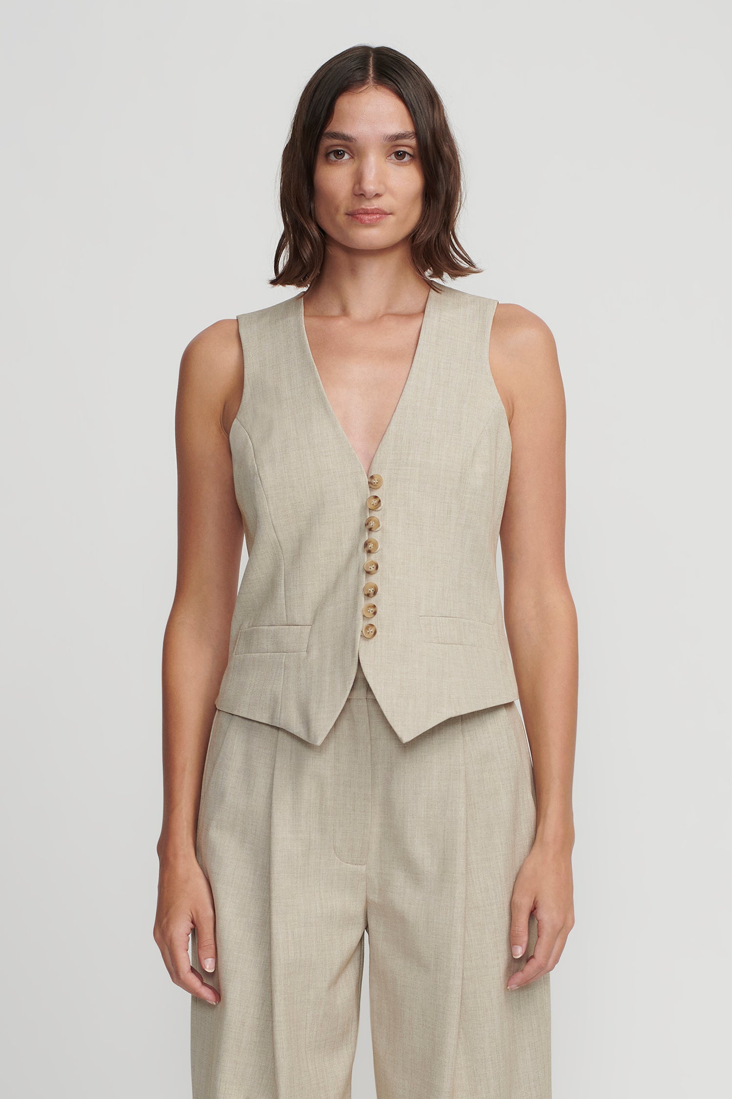 Cory Vest Sandstone Hansen Gretel