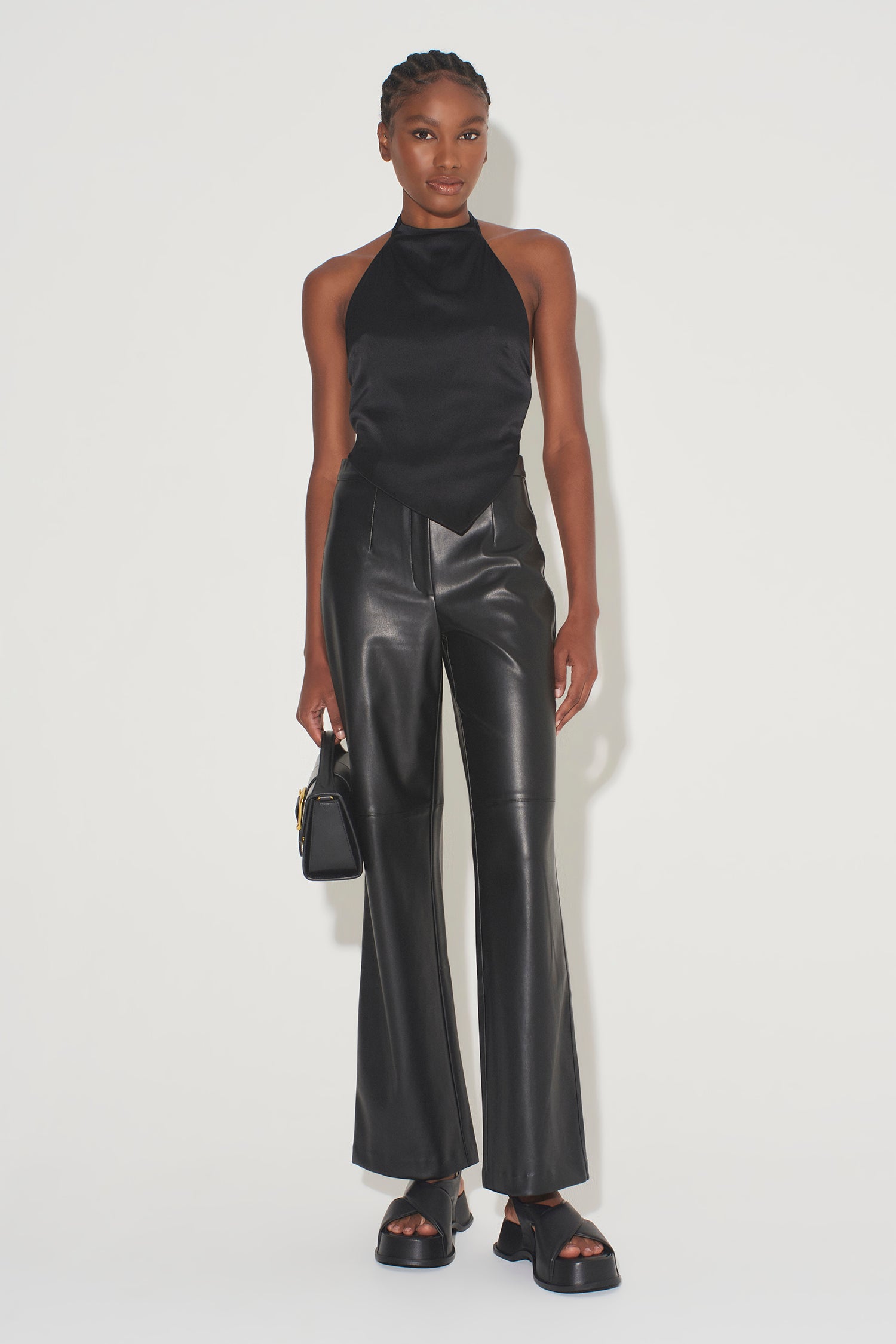 Search: leather trousers woman (21) curated on LTK