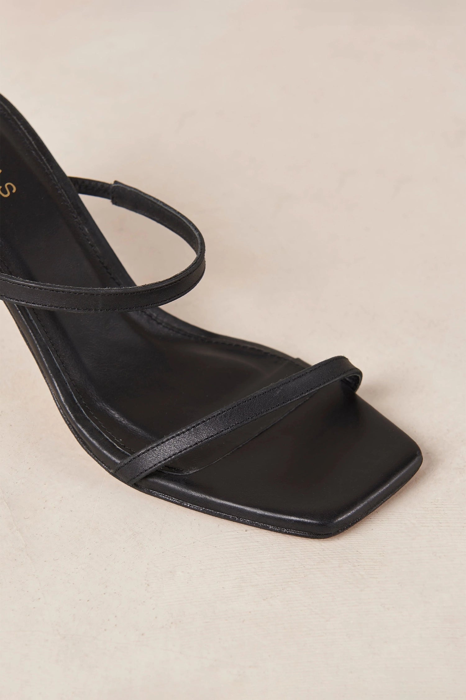 Alohas Cannes Heel Black 37 BLACK