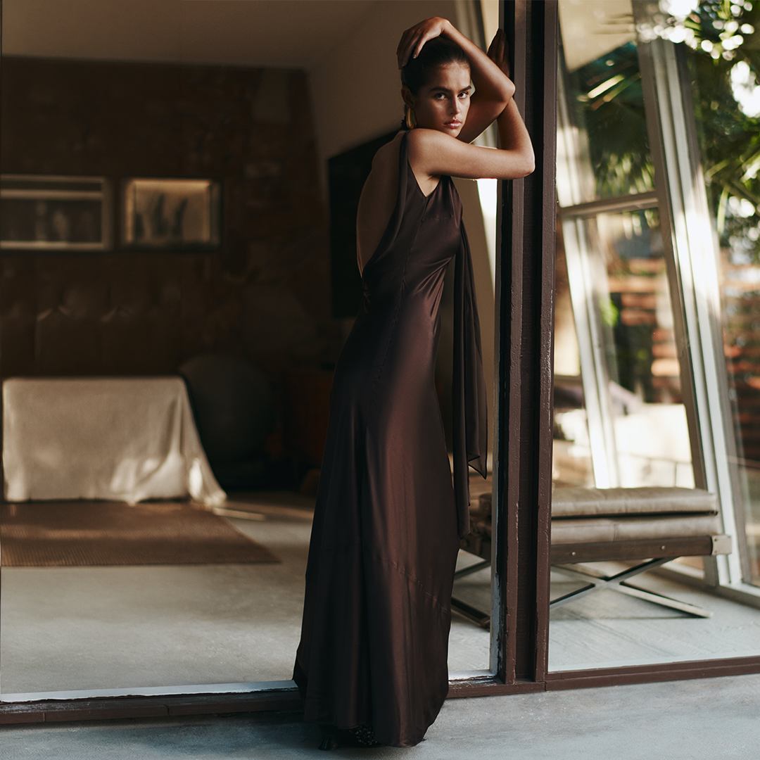 DRESSES